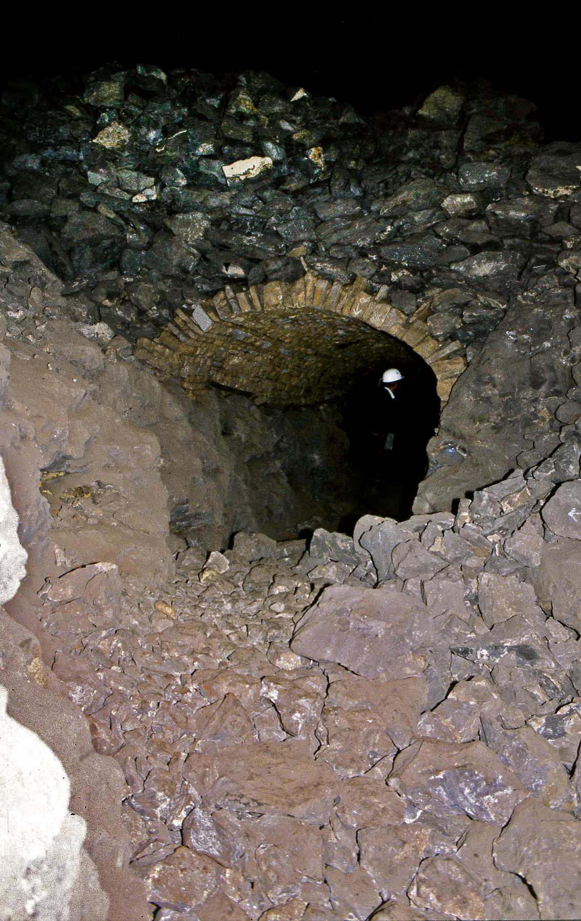 Arching in Smallcleugh Mine Nov 1991